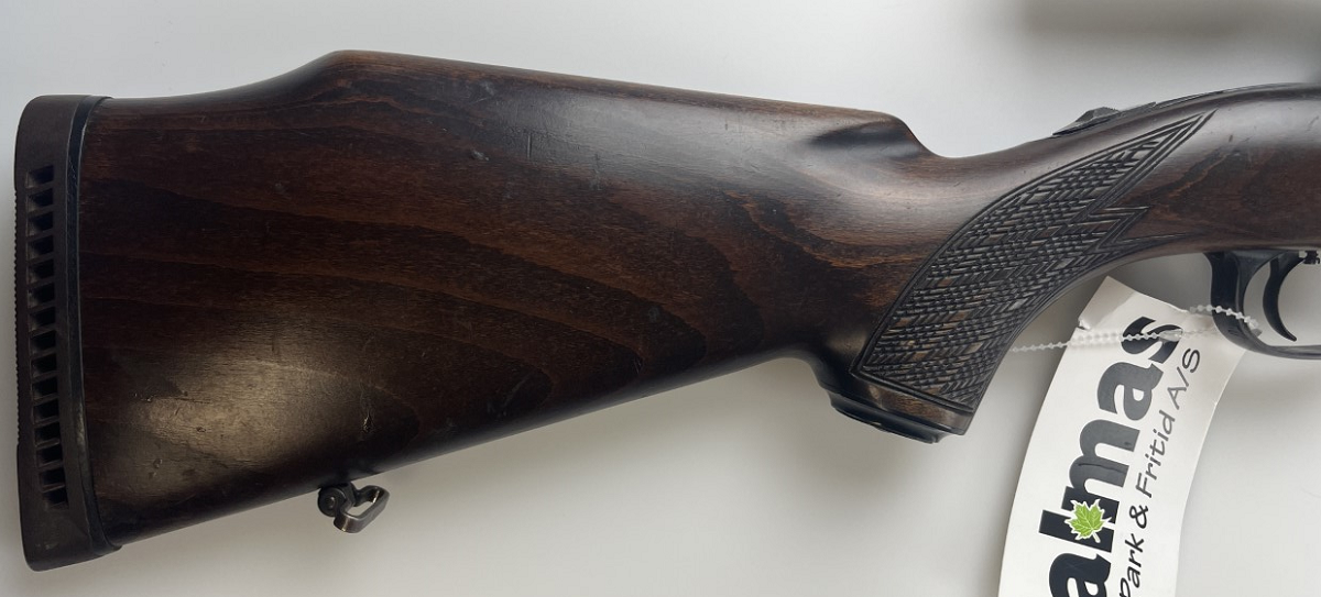 Brugt Riffel Akah/Saturn cal.243