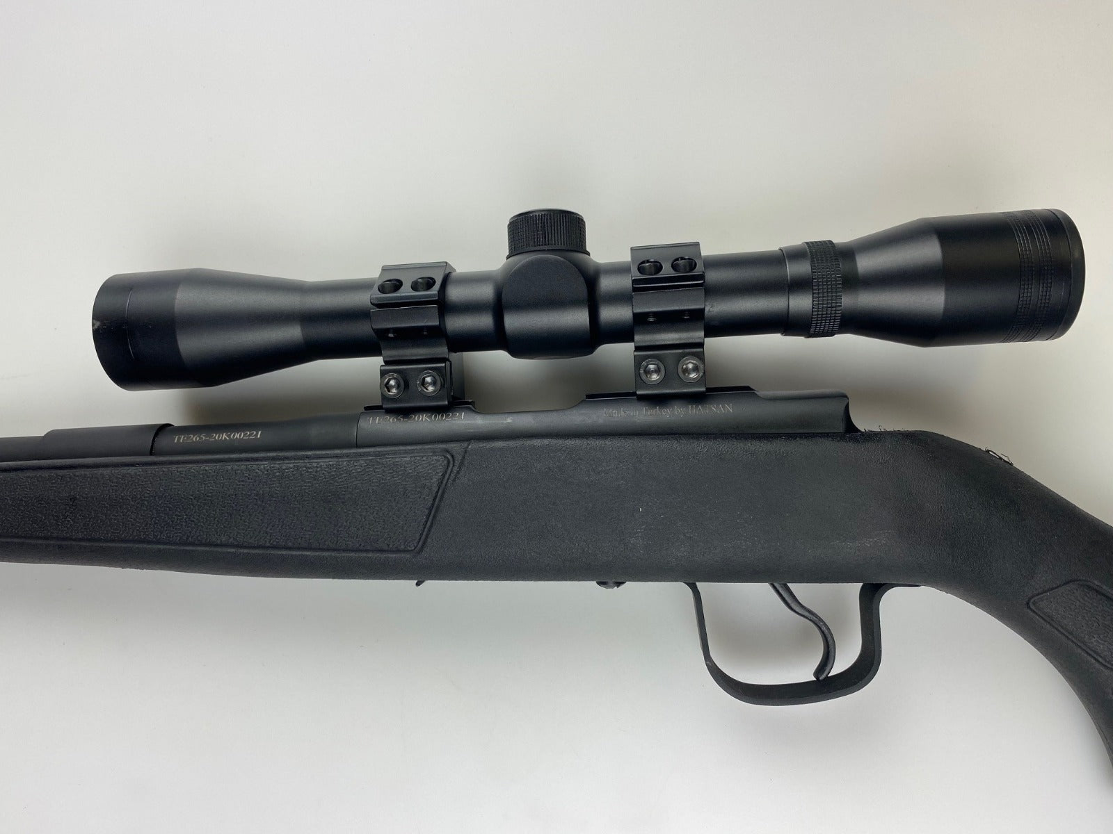 Escort salonriffel med sigtekikkert