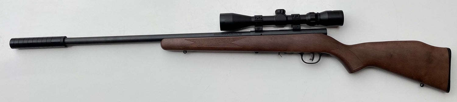 Savage 93 .17 hmr, sæt med kikkert og lyddæmper