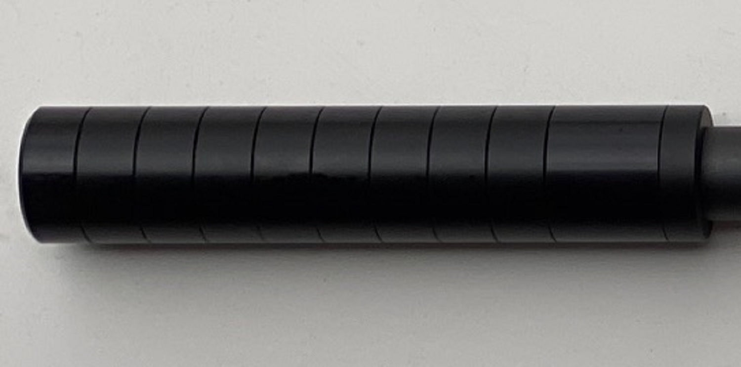 Savage 93 .17 hmr, sæt med kikkert og lyddæmper