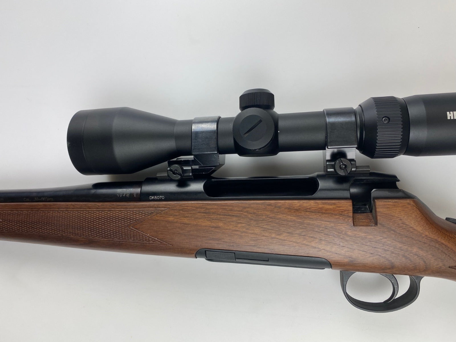 Titan 6 links 6,5x55 med Heimdal 3-12x50 sigtekikkert